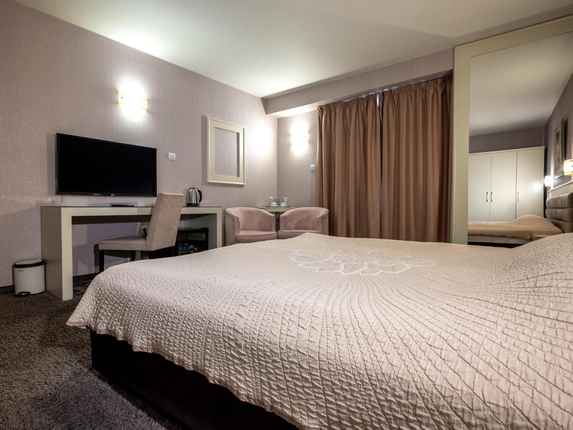 Hotel Concorde Veliko Tarnovo Ngoại thất bức ảnh