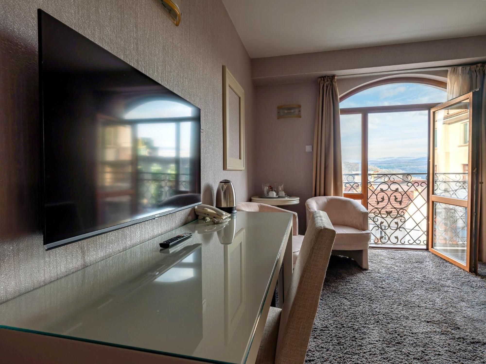 Hotel Concorde Veliko Tarnovo Ngoại thất bức ảnh