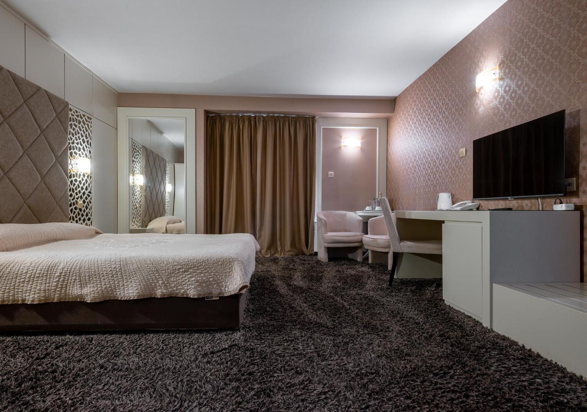 Hotel Concorde Veliko Tarnovo Ngoại thất bức ảnh