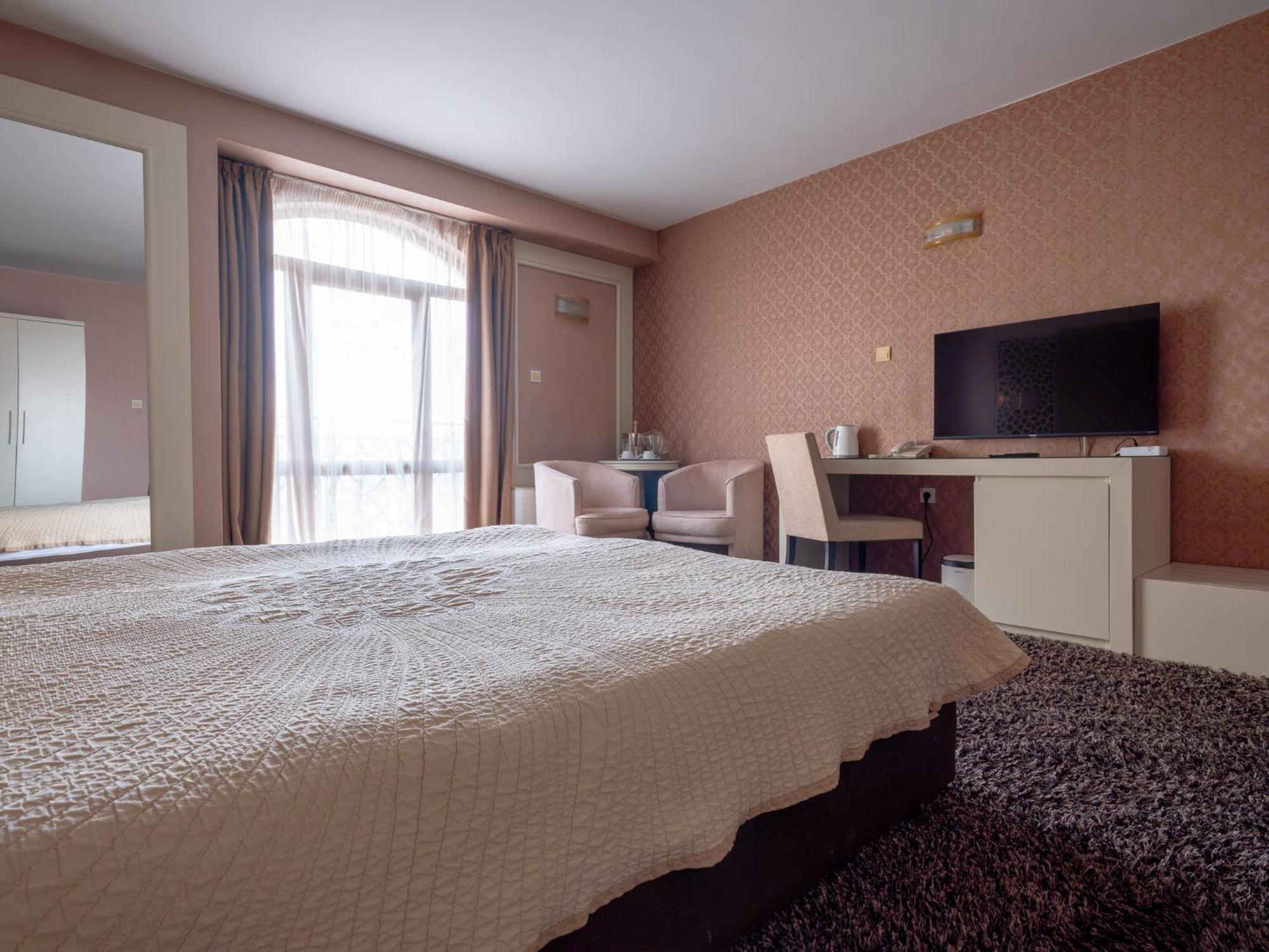 Hotel Concorde Veliko Tarnovo Ngoại thất bức ảnh